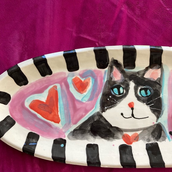 Handmade Ceramic Serving Tray 12.5”x5.5” original design Cat and Heart Design - Picture 8 of 12